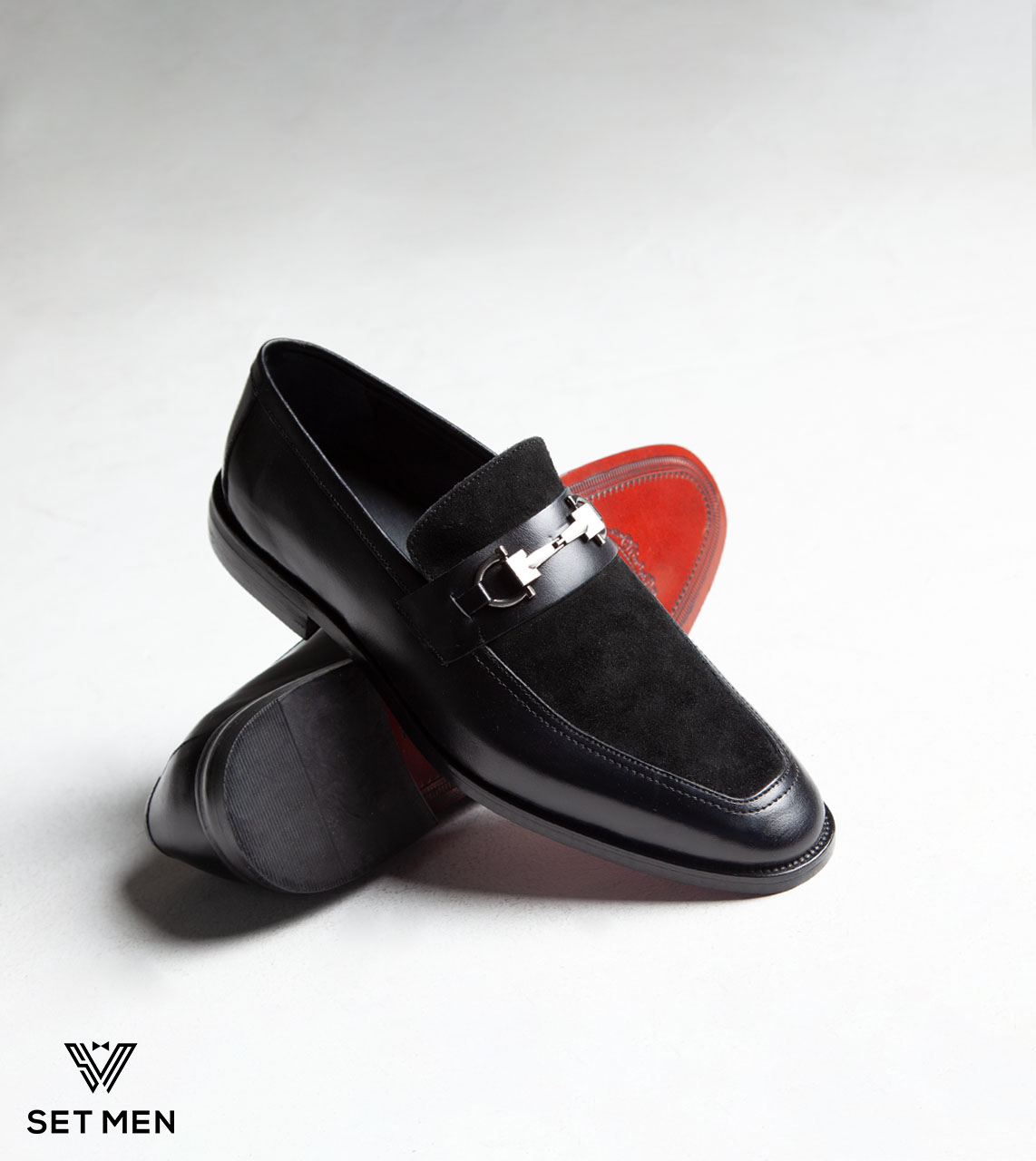 کالج رسمی جیر سگک دار