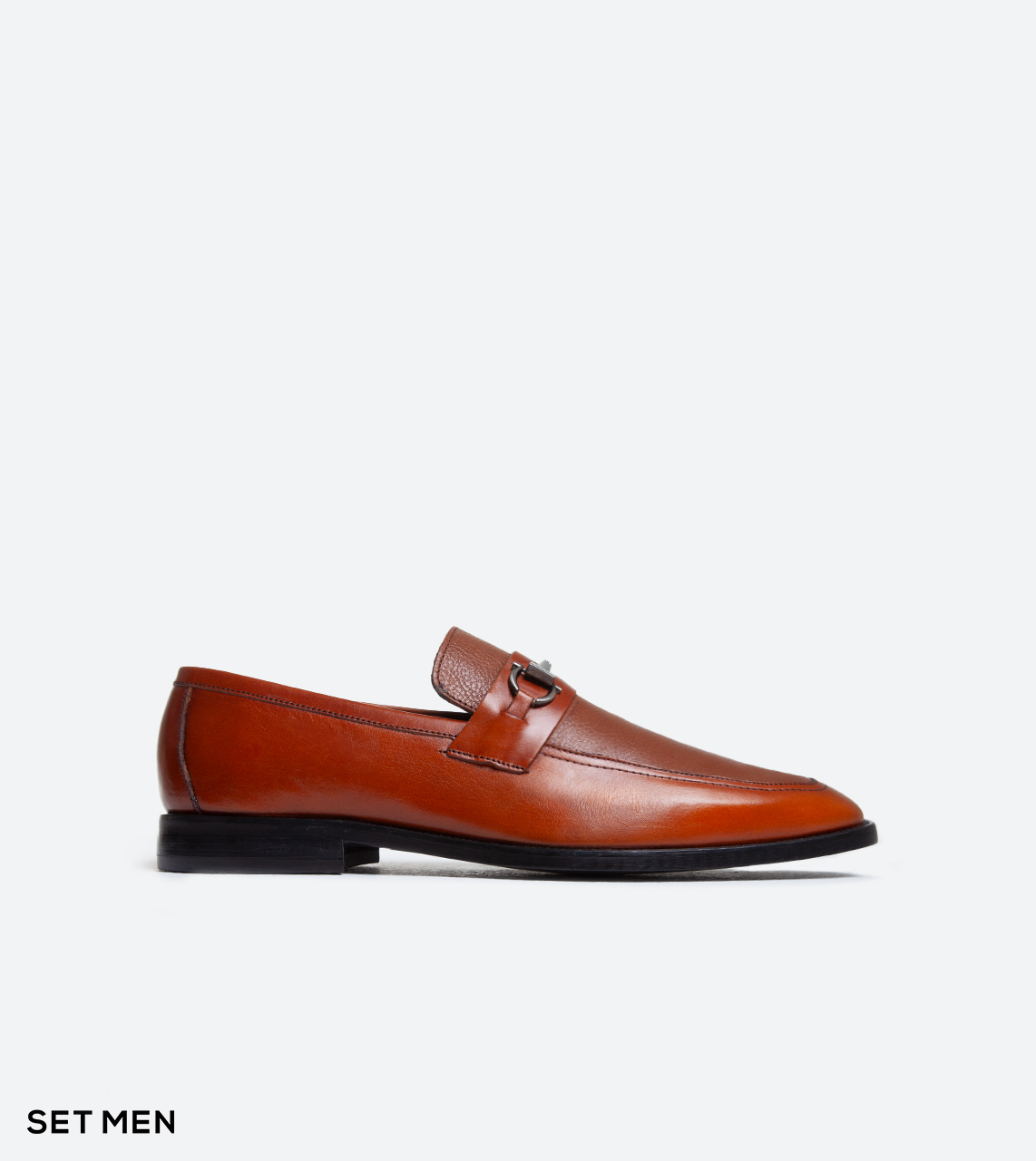 کالج رسمی سگک دار