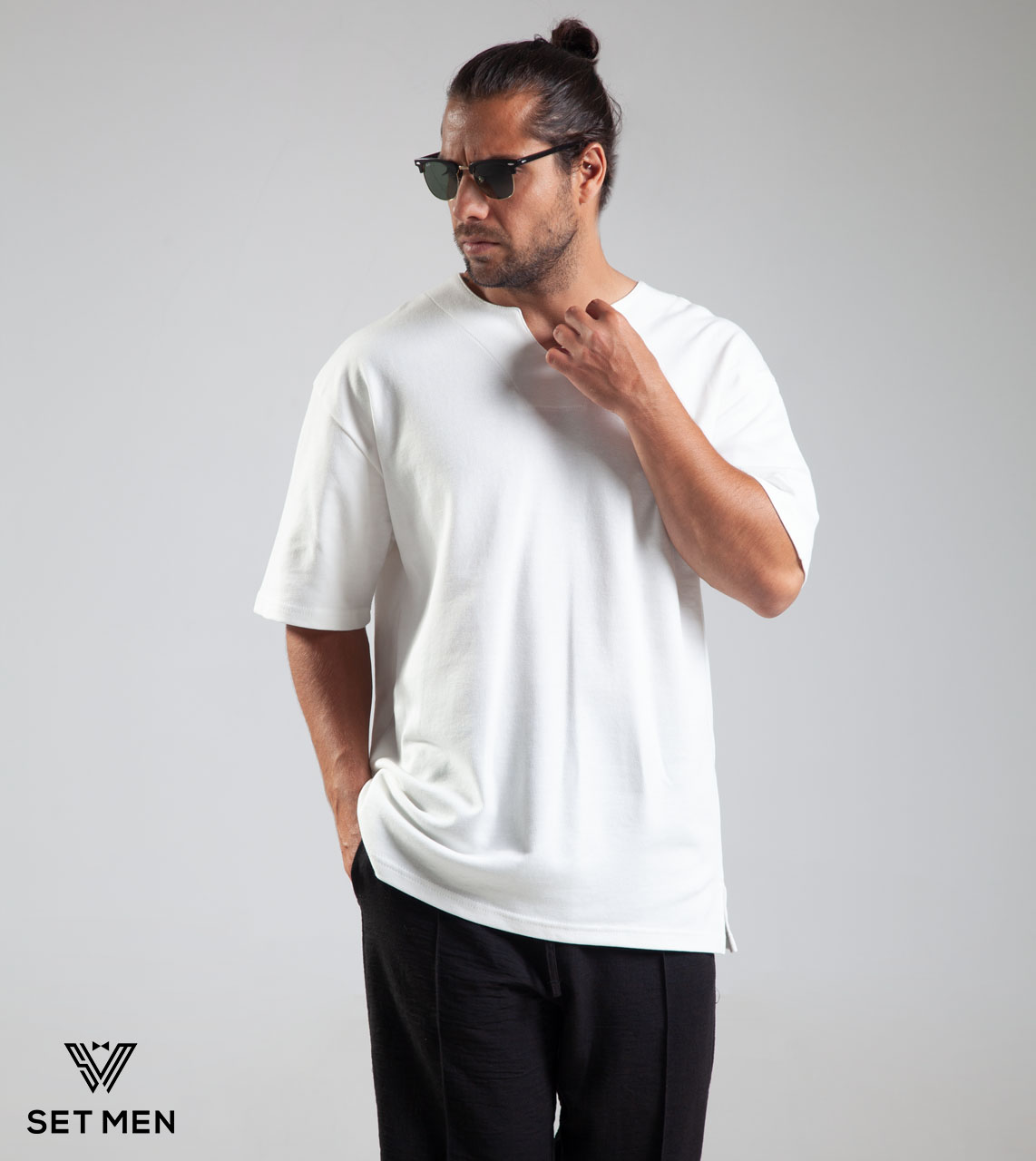 تیشرت یقه کوبایی