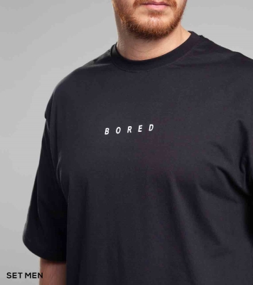 تیشرت آستین کوتاه طرح BORED