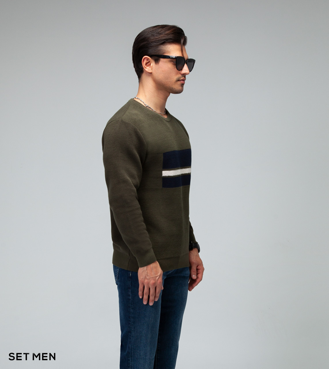 بافت یقه گرد طرحدار