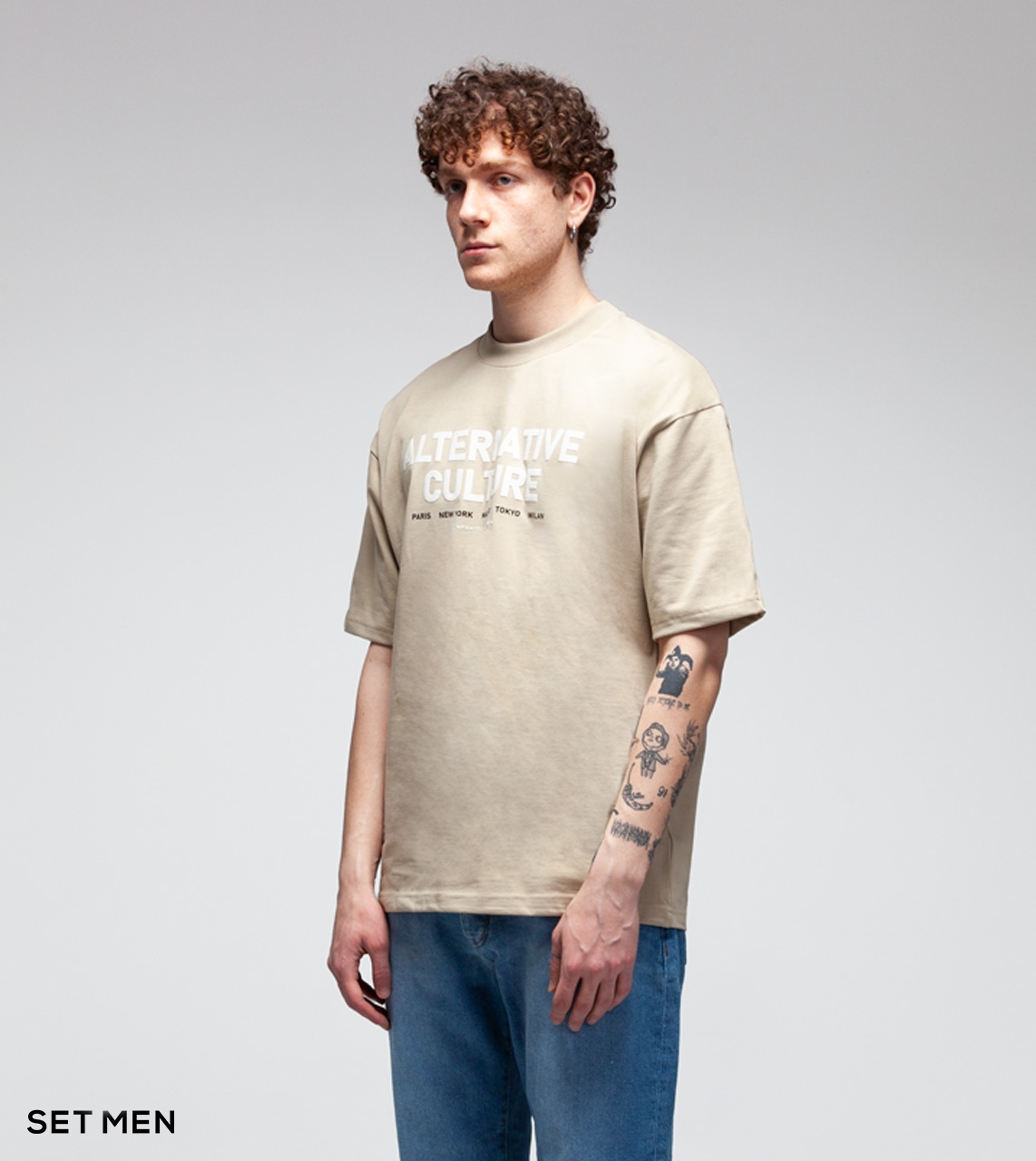 تیشرت یقه گرد چاپ دار