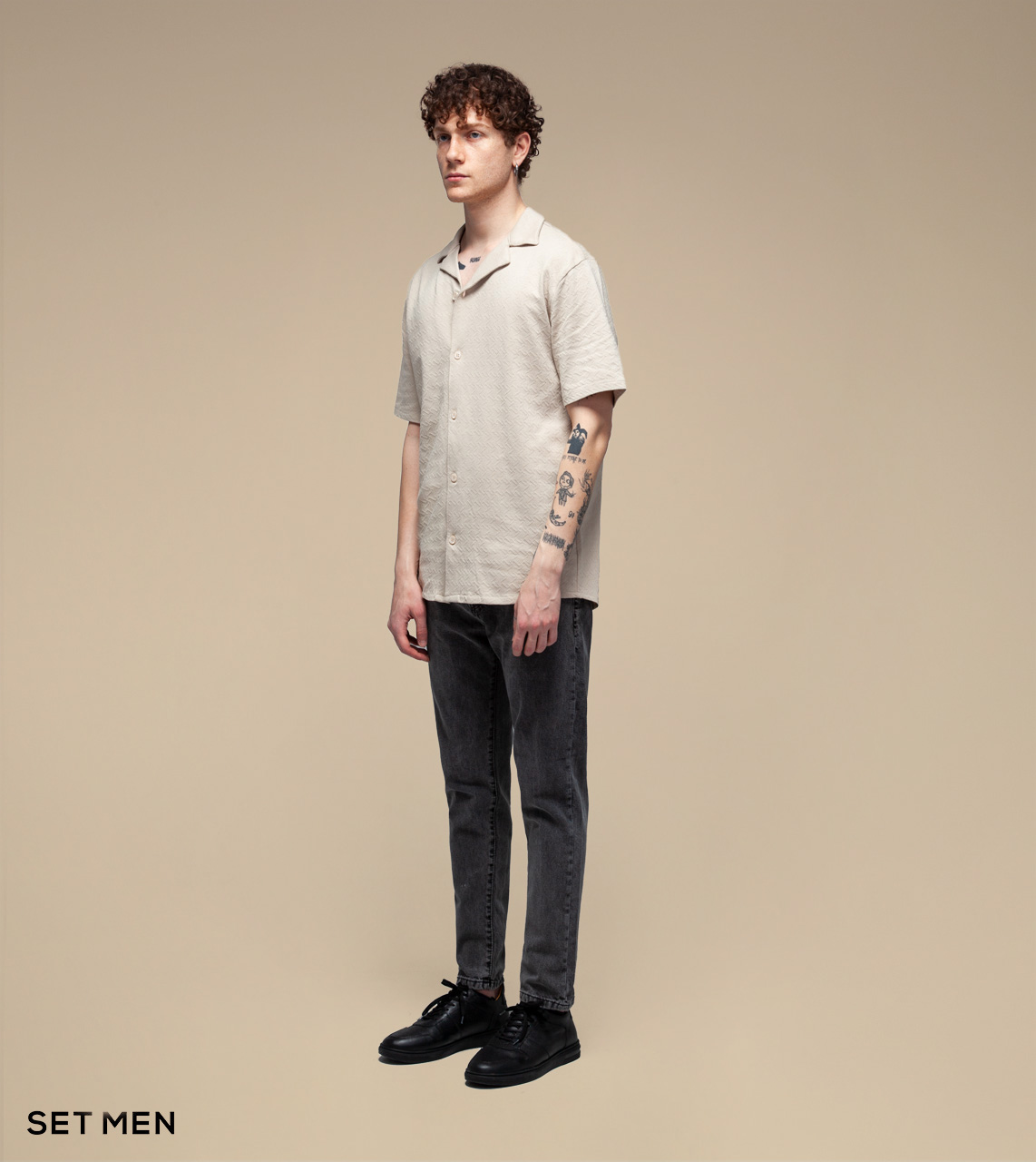 پیراهن بافت ریزآستین کوتاه یقه انگلیسی