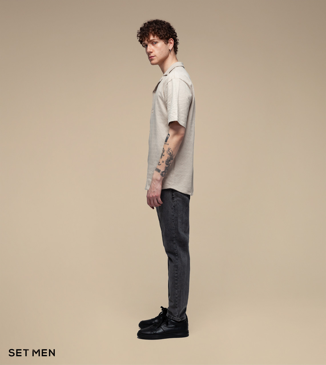 پیراهن بافت ریزآستین کوتاه یقه انگلیسی