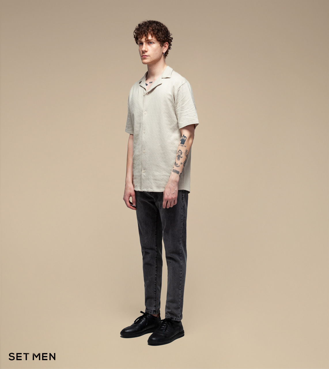 پیراهن بافت ریزآستین کوتاه یقه انگلیسی