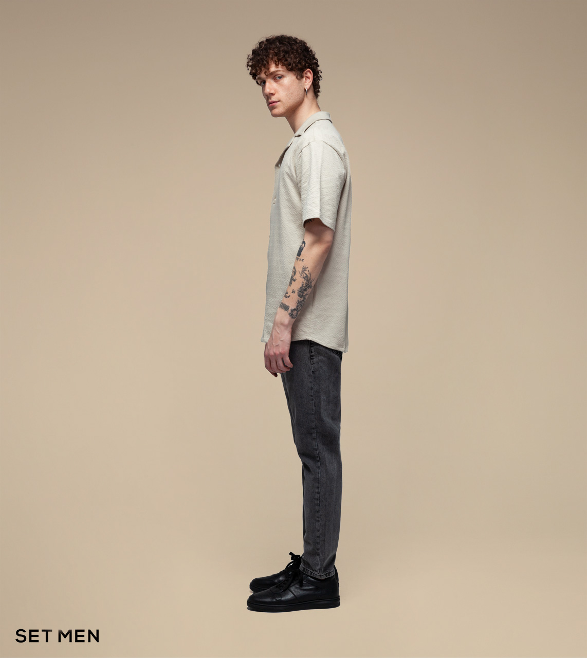 پیراهن بافت ریزآستین کوتاه یقه انگلیسی