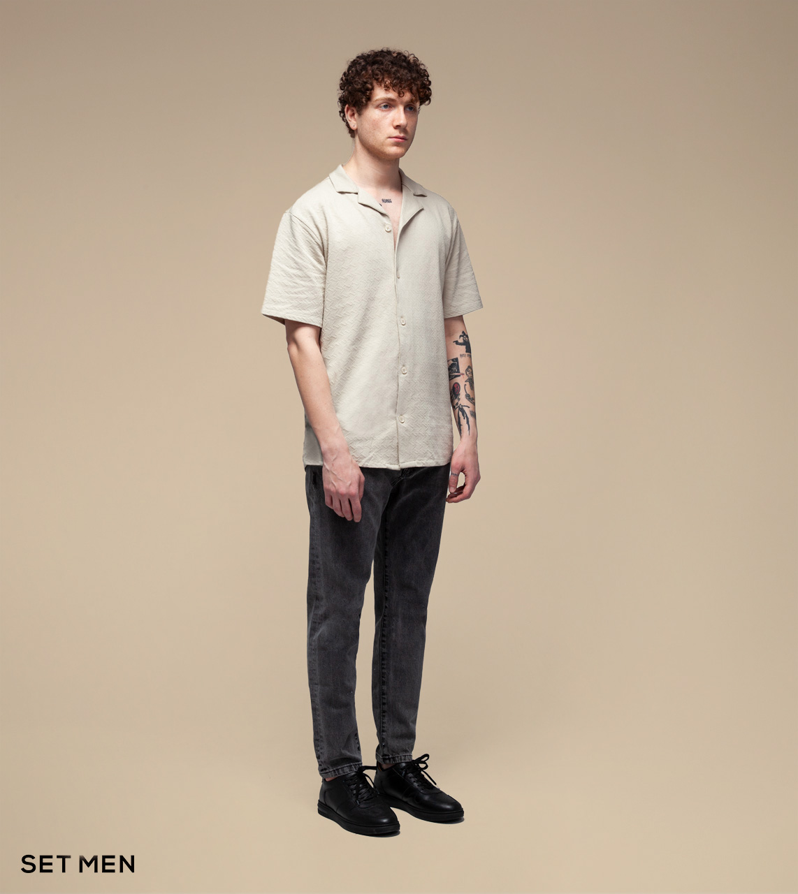 پیراهن بافت ریزآستین کوتاه یقه انگلیسی