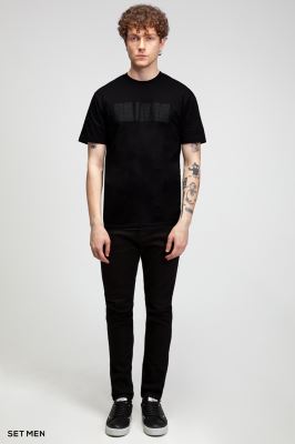 تیشرت یقه گرد مینیمال