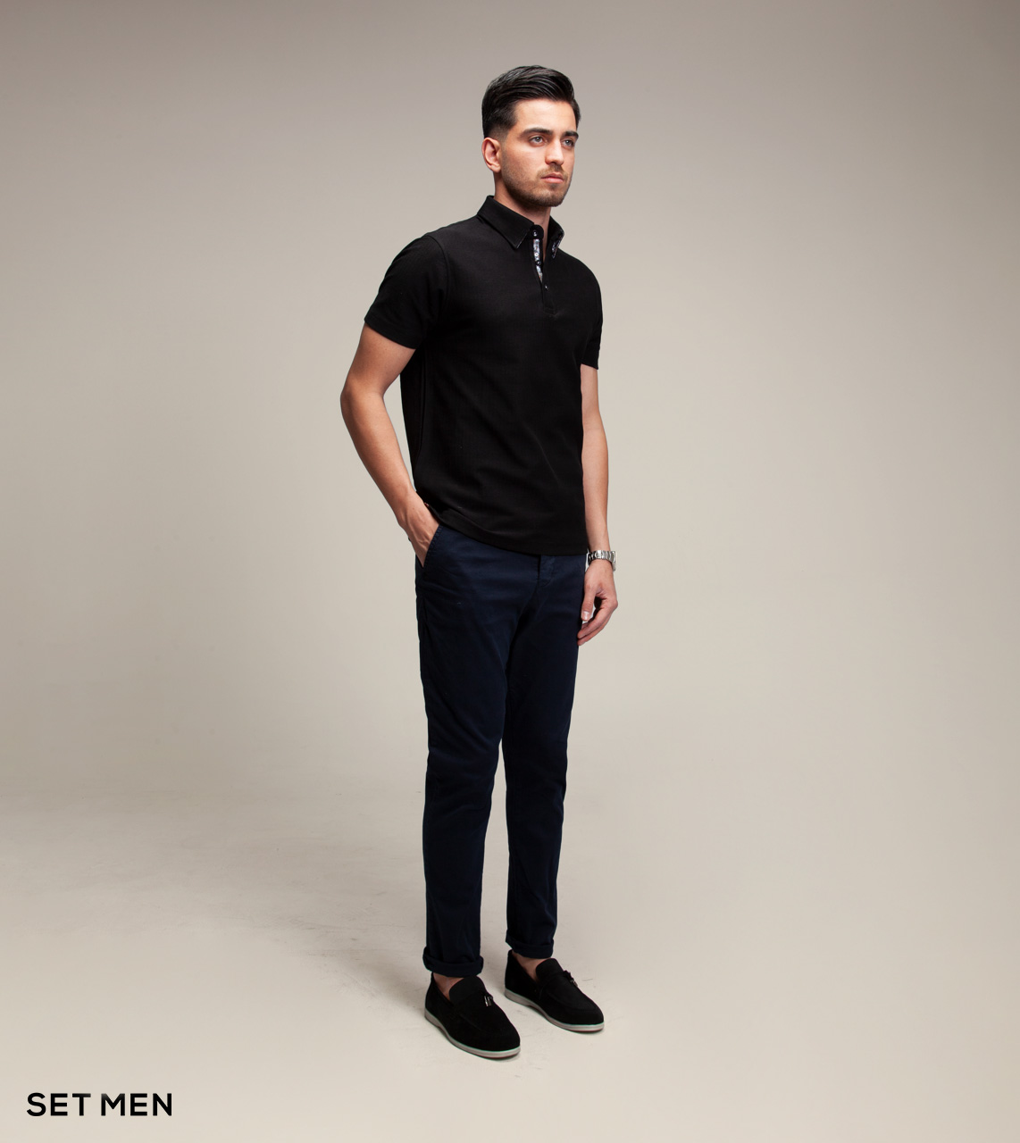 تیشرت یقه دار