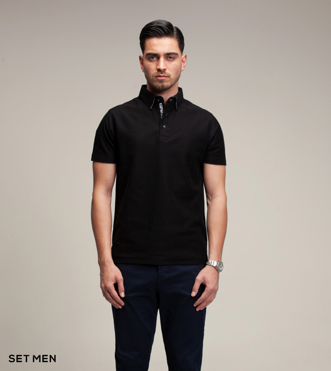 تیشرت یقه دار