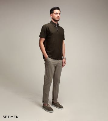 تیشرت یقه دار