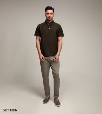 تیشرت یقه دار