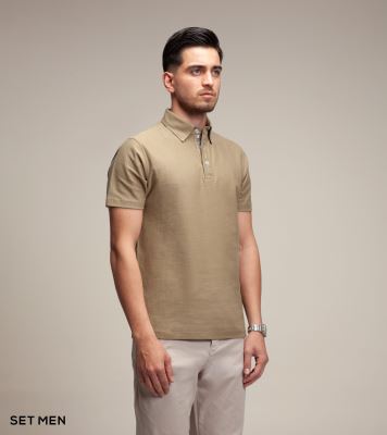 تیشرت یقه دار