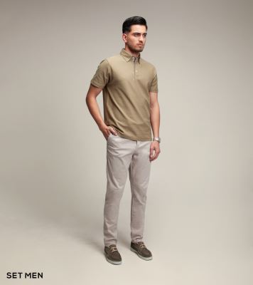 تیشرت یقه دار