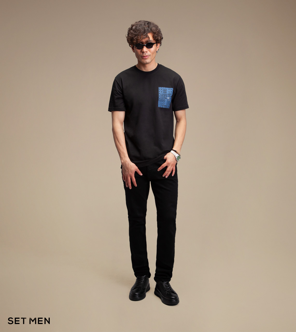 تیشرت آرتیست