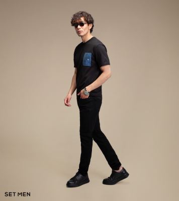 تیشرت آرتیست