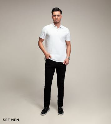 تیشرت یقه دار جناغی