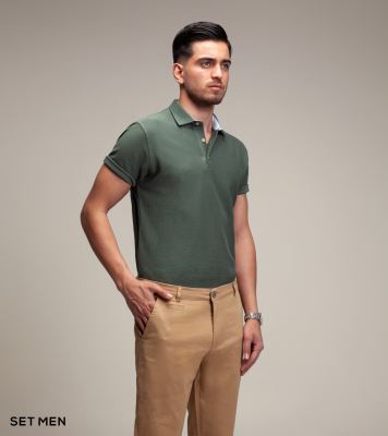 تیشرت یقه دار جناغی