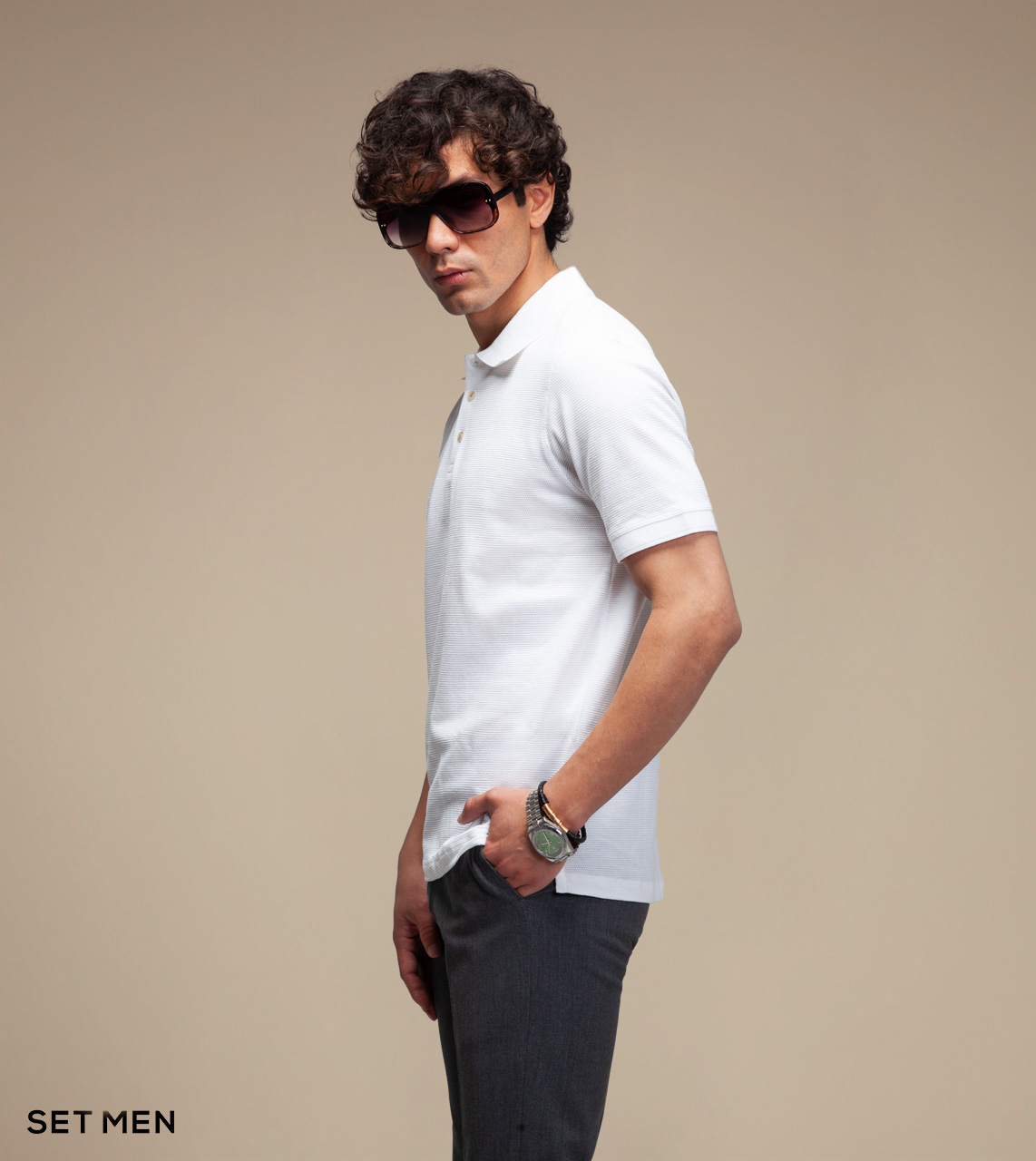 تیشرت یقه دار سوزنی