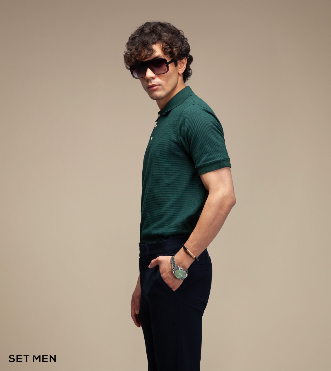 تیشرت یقه دار سوزنی