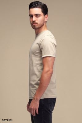 تیشرت مردانه یقه گرد آستین کوتاه