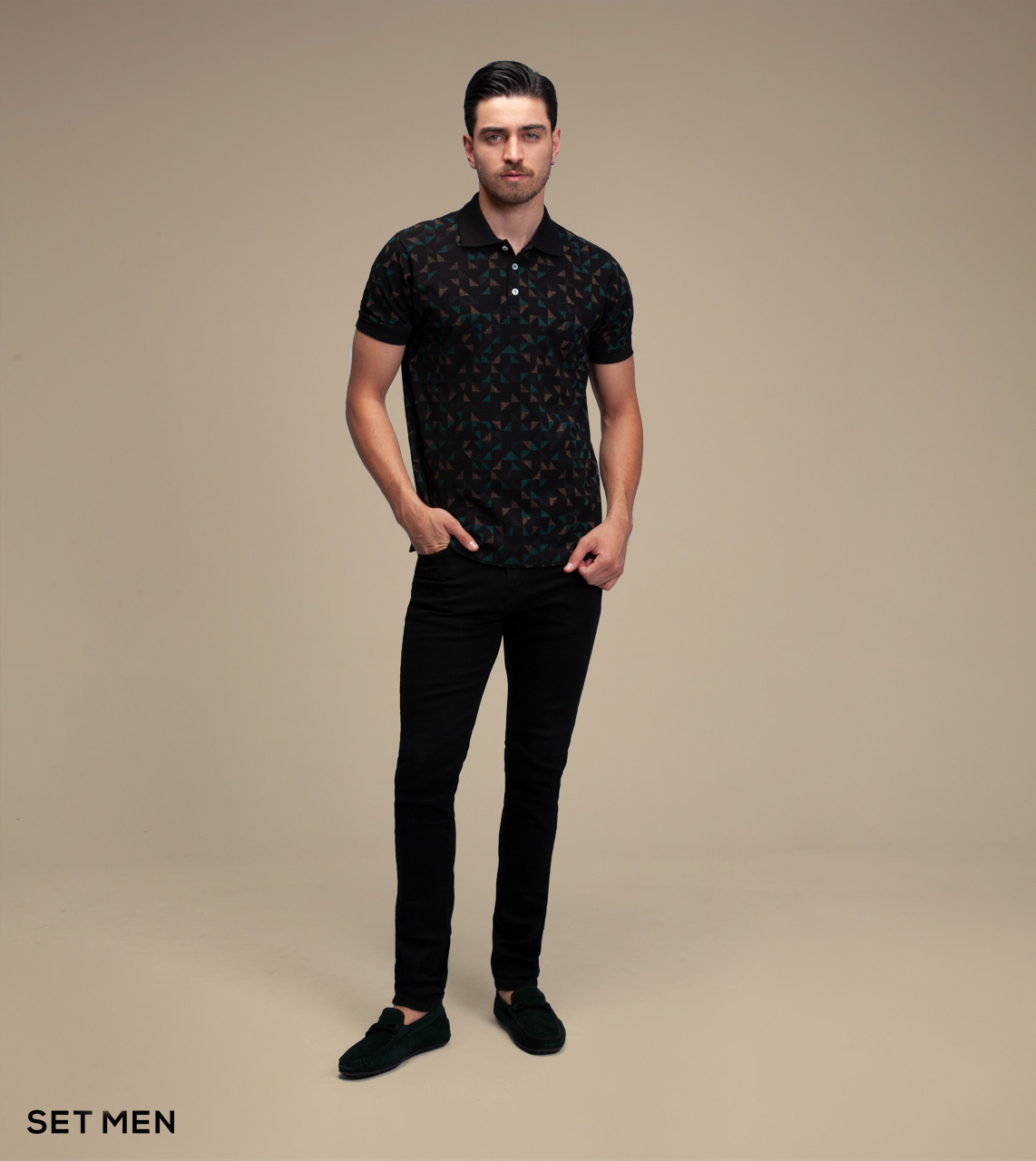 تیشرت چاپی مثلثی