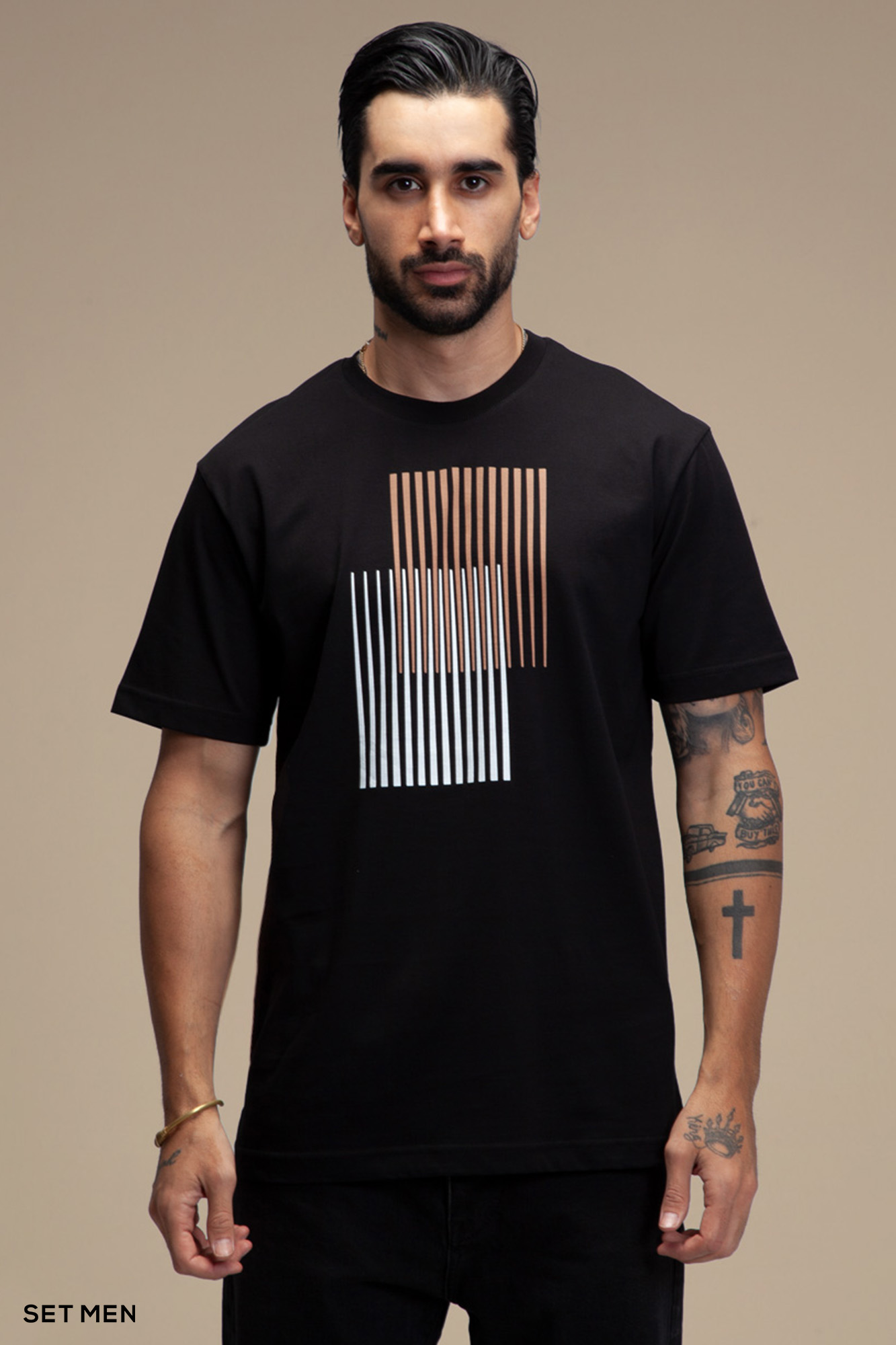 تیشرت یقه گرد مینیمال