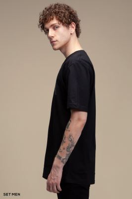 تیشرت مردانه یقه گرد مینیمال