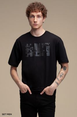 تیشرت مردانه یقه گرد مینیمال