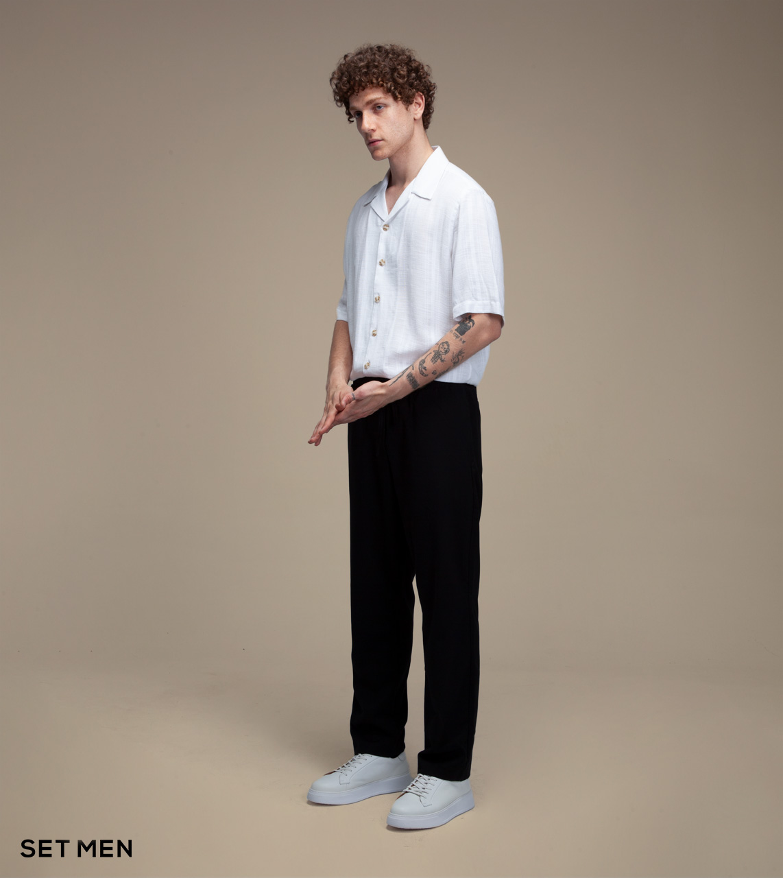 پیراهن مردانه آستین کوتاه کنفی