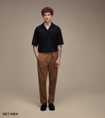 پیراهن مردانه آستین کوتاه کنفی