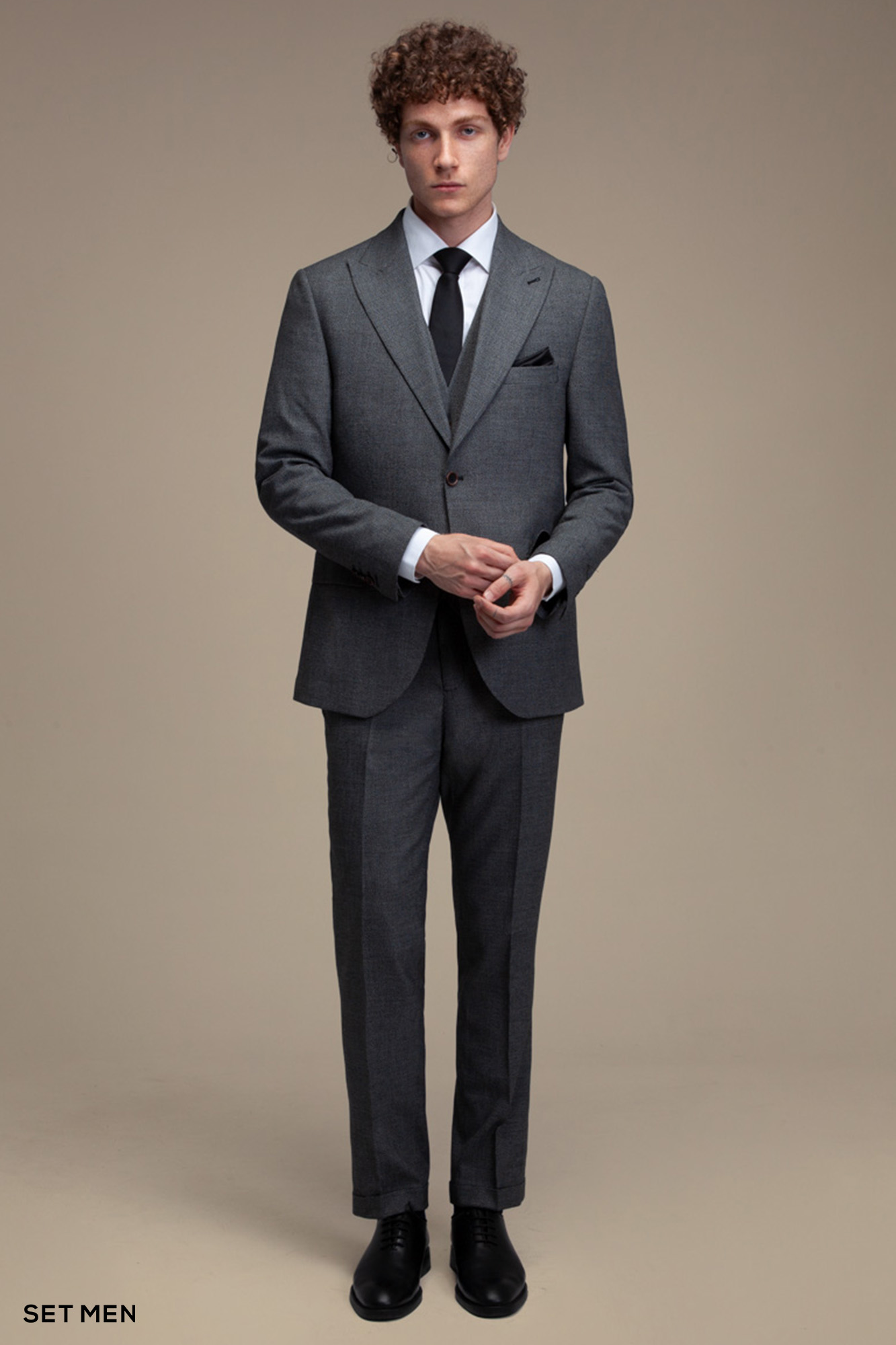 کت و شلوار مردانه سه تکه یقه بلیزر دو دکمه