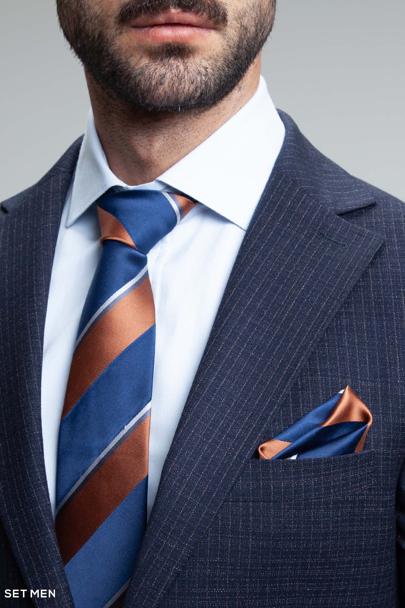 کت و شلوار مردانه دوتکه یقه انگلیسی تک دکمه دوچاک