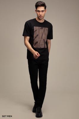 تیشرت طرح مینیمال