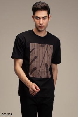 تیشرت طرح مینیمال