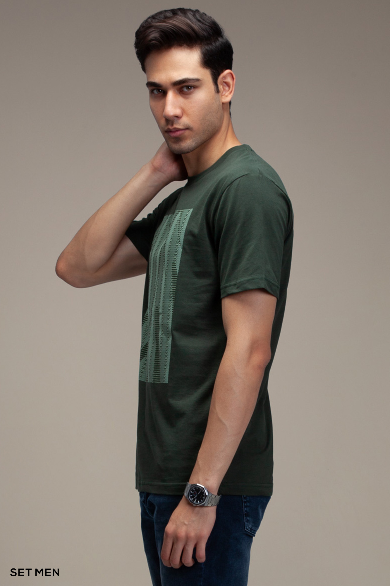 تیشرت طرح مینیمال