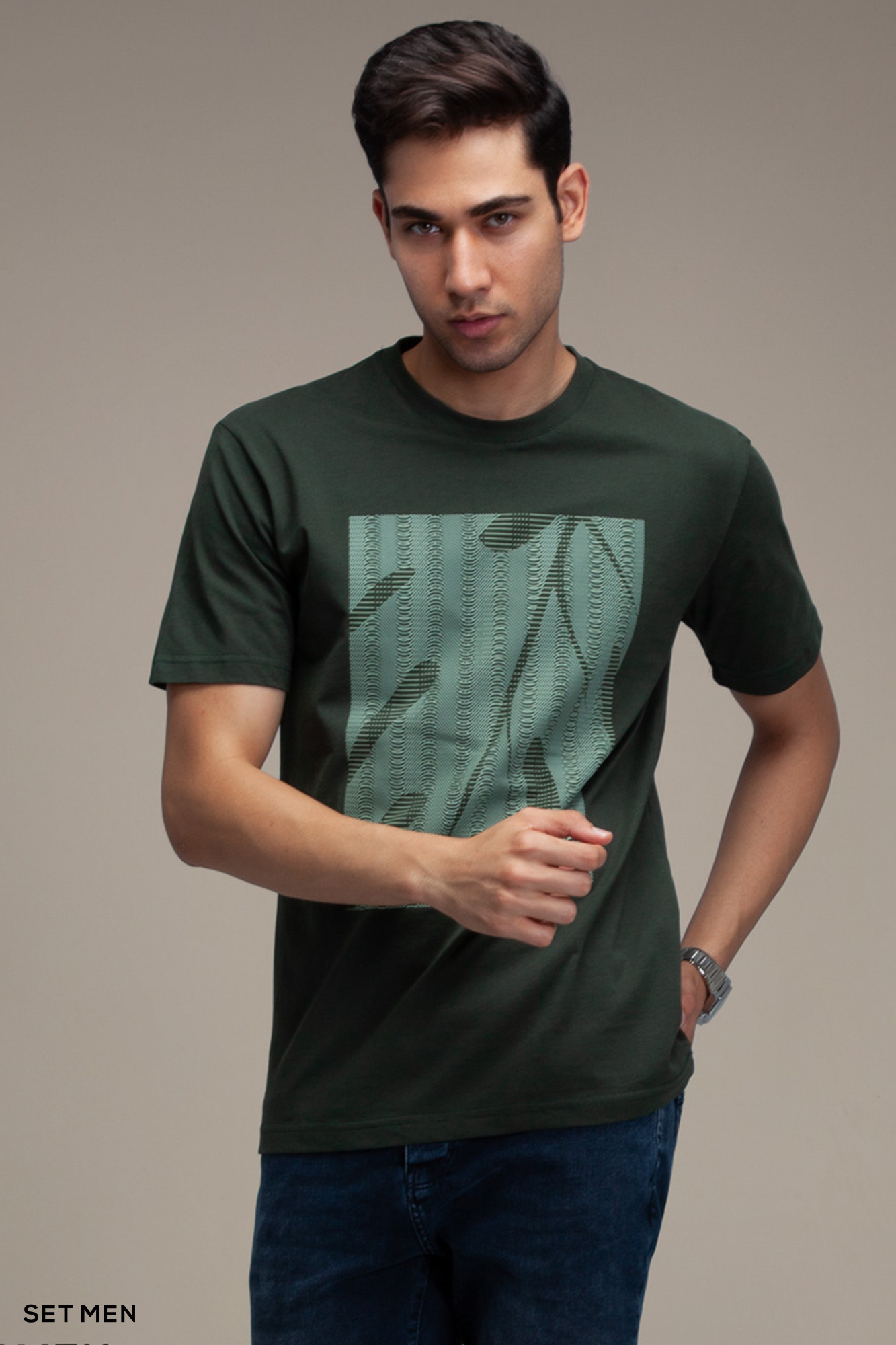 تیشرت طرح مینیمال