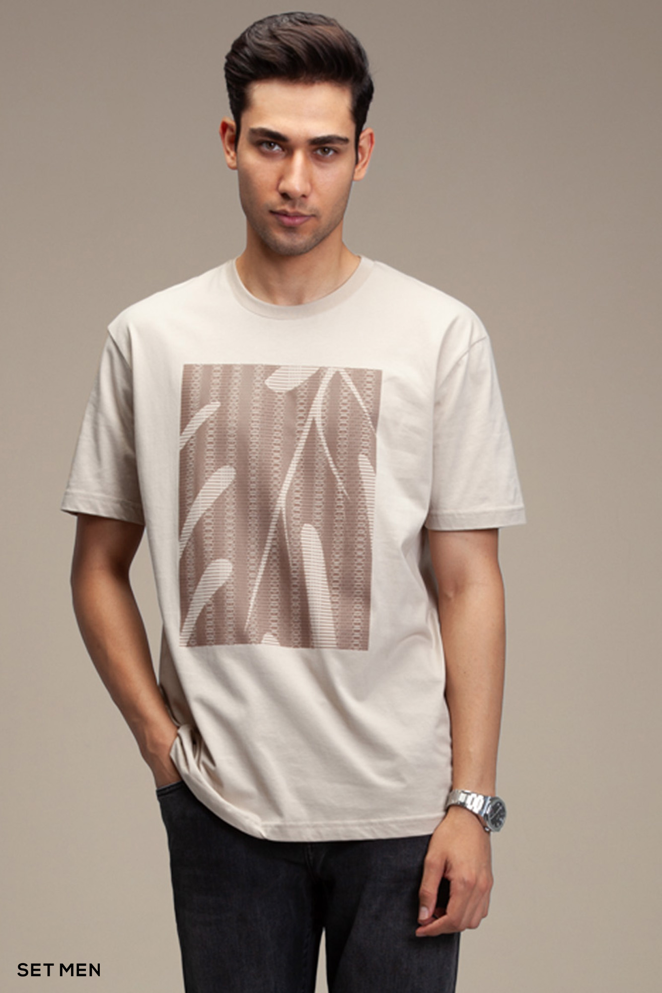 تیشرت طرح مینیمال