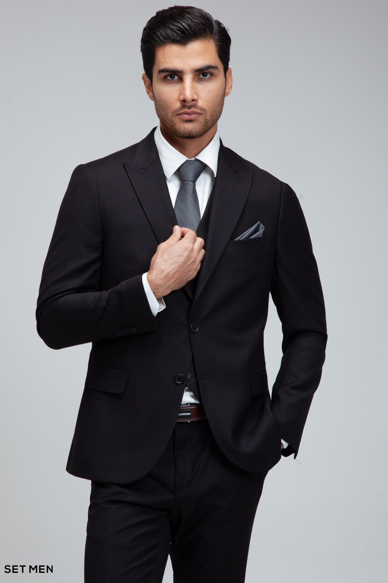 کت و شلوار مردانه سه تکه یقه بلیزر دو دکمه دو چاک