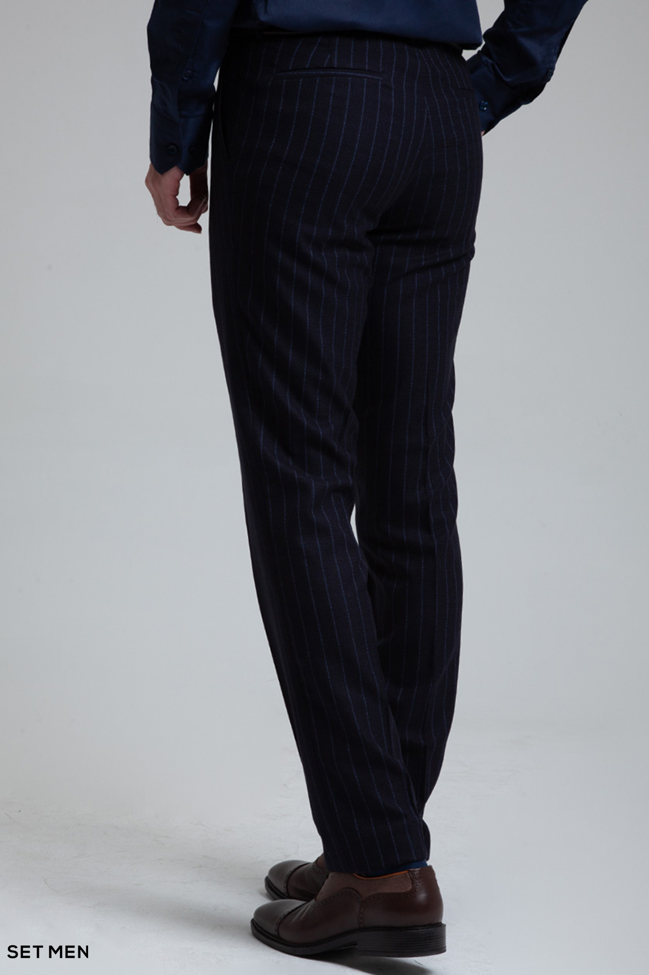 کت و شلوار مردانه دیپلمات شش دکمه