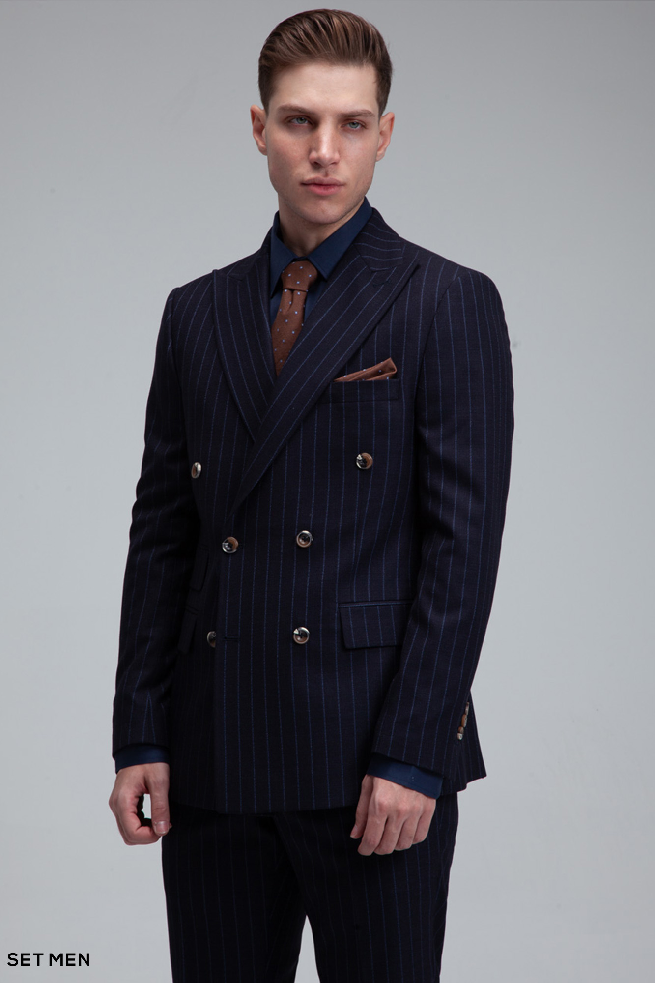 کت و شلوار مردانه دیپلمات شش دکمه