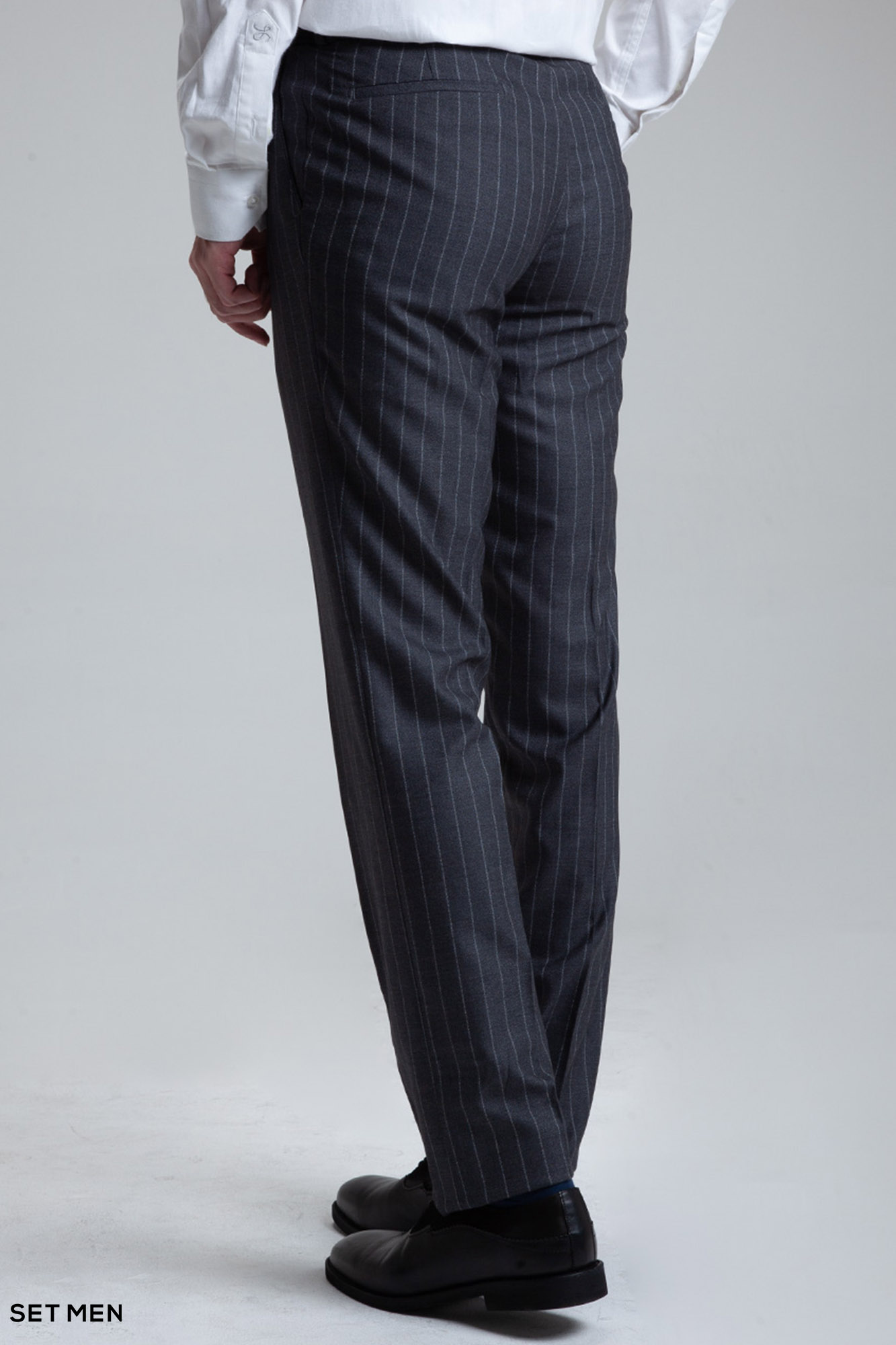 کت و شلوار مردانه دیپلمات شش دکمه