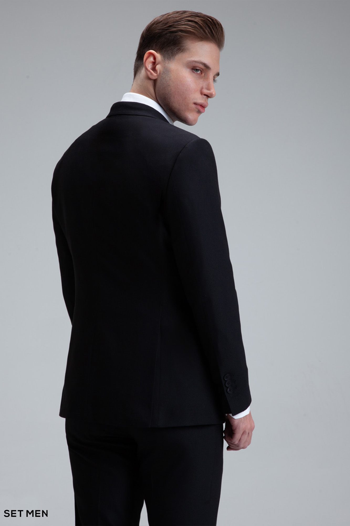 کت و شلوار خاویاری