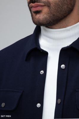 شکت دکمه دار