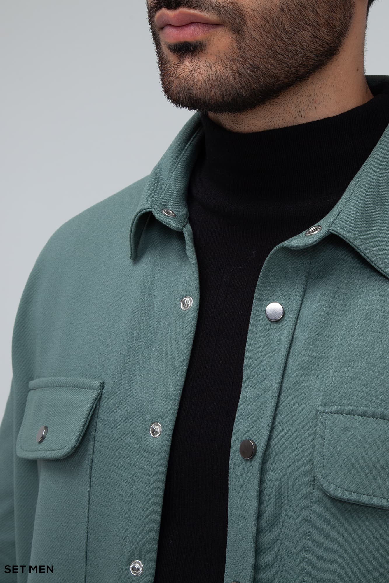 شکت دکمه دار