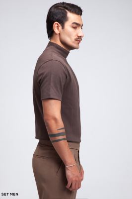 یقه اسکی آستین کوتاه