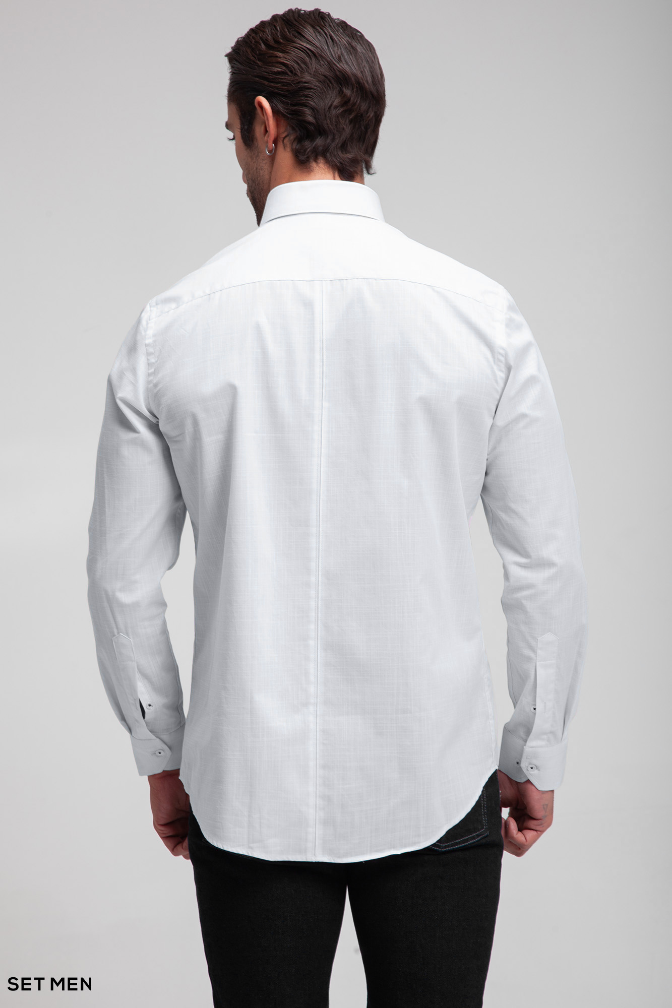 پیراهن مردانه کلاسیک