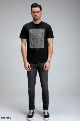 تیشرت یقه گرد چاپی