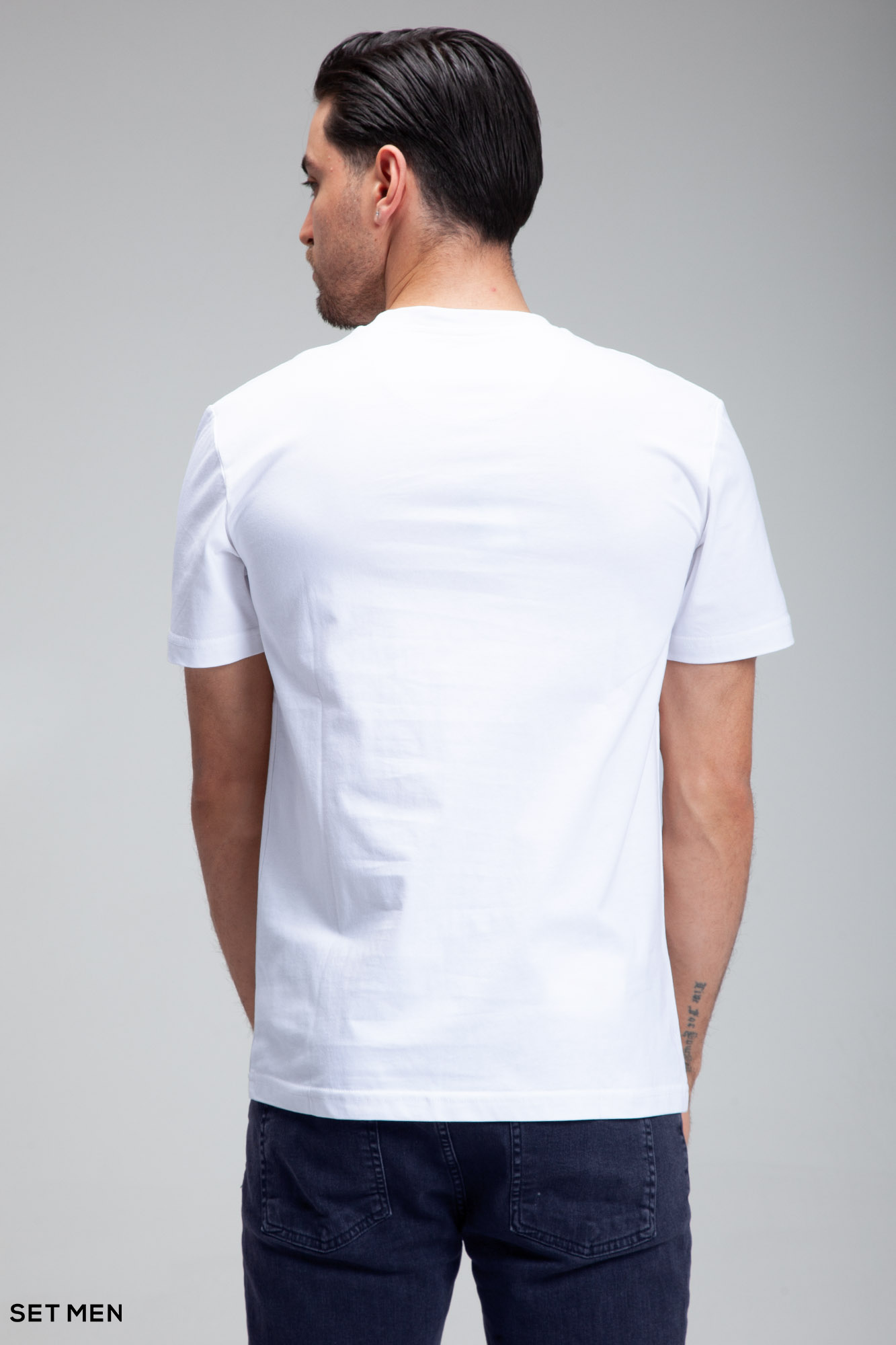 تیشرت یقه گرد چاپی