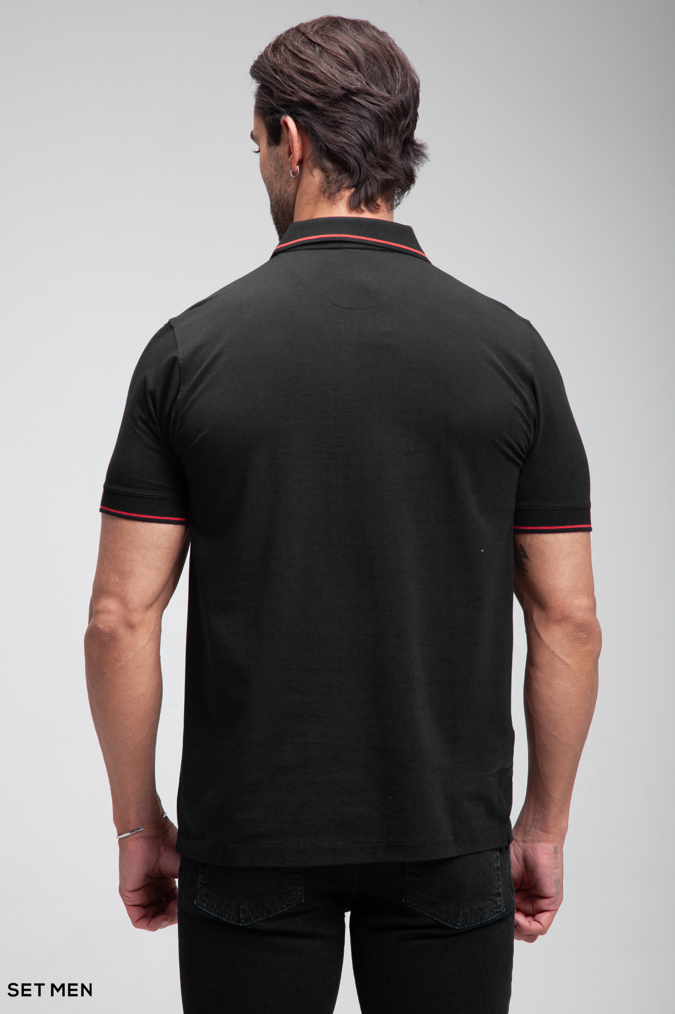 تیشرت یقه دار نیم زیپ